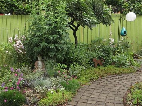 Natural Garden Welcomes Wildlife Garden Design