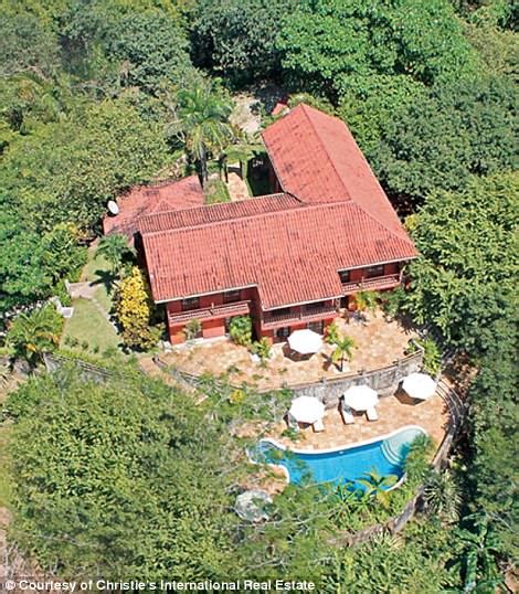 Mel Gibsons Costa Rican Jungle Mansion For Sale Daily Mail Online