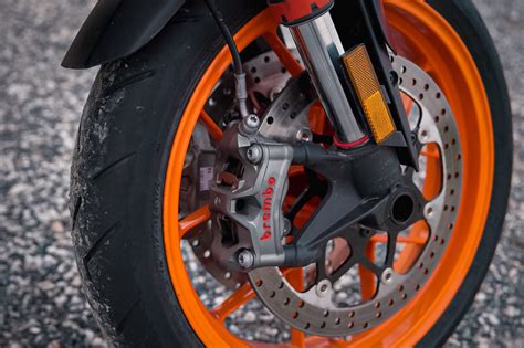 Ktm Duke R F Nf Sport Nakeds Im Test