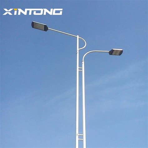 CE Q B S Jr Hot DIP HDG Galvanized Steel Metal High Mast Energy Saving LED Outdoor Solar