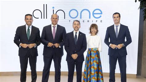 Caixabank Inaugura Su Centro All In One Tenerife Canarias