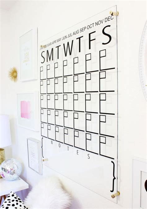 DIY Acrylic Wall Calendar | CheapThriftyLiving.com