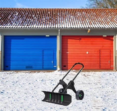 Wheeled Snow Shovels Buyers Guide - Shovel Zone