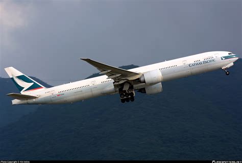 B Kqh Cathay Pacific Boeing Er Photo By Hin Volvo Id