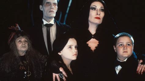 Onde Assistir Aos Filmes E Séries Da Família Addams Canaltech