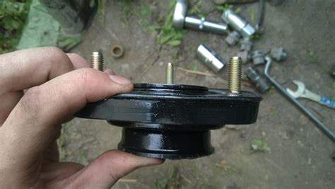 Опоры задних стоек (купил, поменял) — Toyota Carina E, 2 л, 1997 года ...