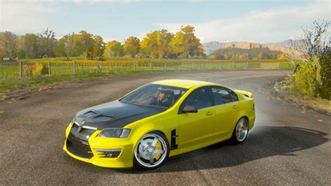 Forza Horizon Hsv Gts Burnout Build Youtube