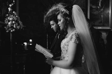 Eilean Donan Castle Wedding and Ceilidh | Love Skye Photography