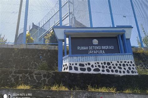 Kantor Imigrasi Jayapura Pulangkan Wna Asal Png Melalui Plbn Skouw