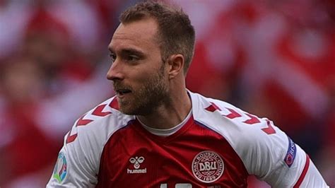 Christian Eriksen Uefa To Honour Medical Staff And Simon Kjaer For