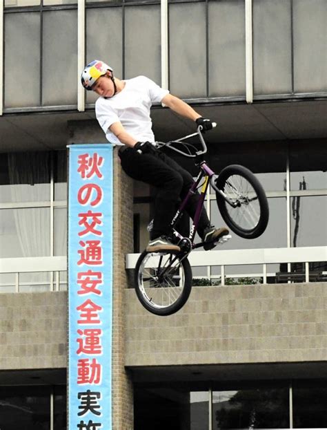 自転車五輪代表・中村輪夢 新技公開！異次元v「思い通りの走り」スポーツデイリースポーツ Online