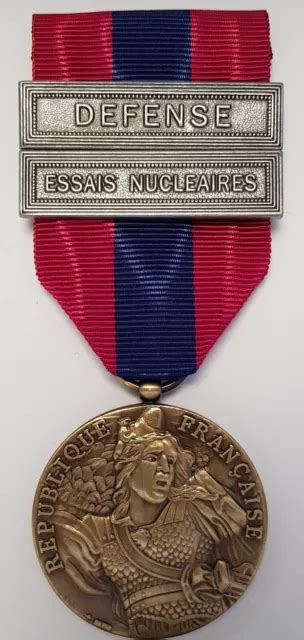 M Daille De La D Fense Nationale Bronze Et Agrafes Eur