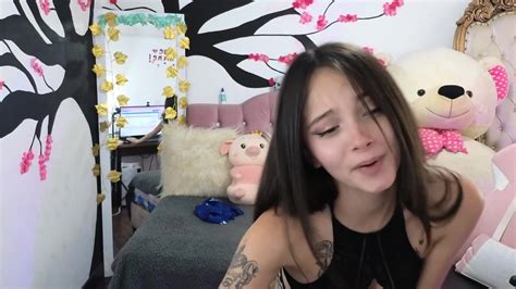 Cute Girl With Small Dildo