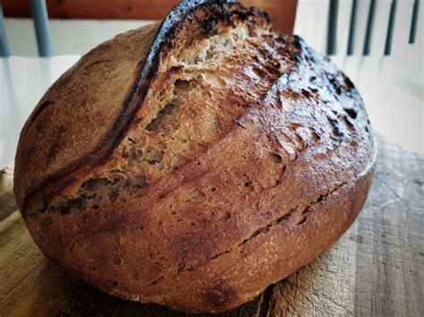 Surdegsbröd med dinkel och linfrö Lisas smaskiga bak