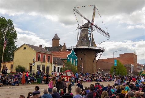 These Towns In Iowa Have Beautiful Architecture Worldatlas