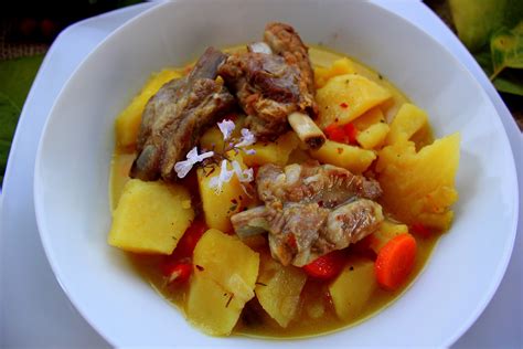 Costillas Guisadas Con Patatas Cocinando Con Las Chachas