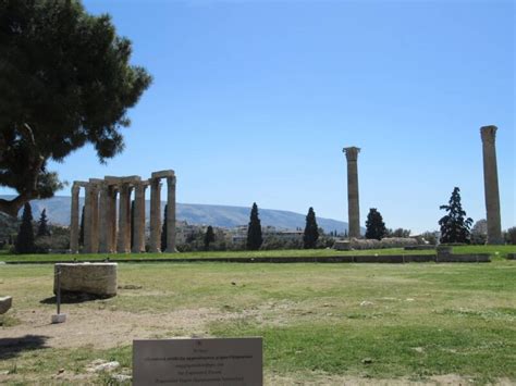 Le temple de Zeus à Athènes ou Olympieion Vivre Athènes