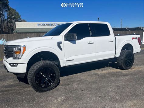 Ford F With X Rough Country Series And R