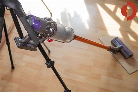 Dyson Cyclone V Absolute Test Laufzeit Akku Und Roboter Staubsauger