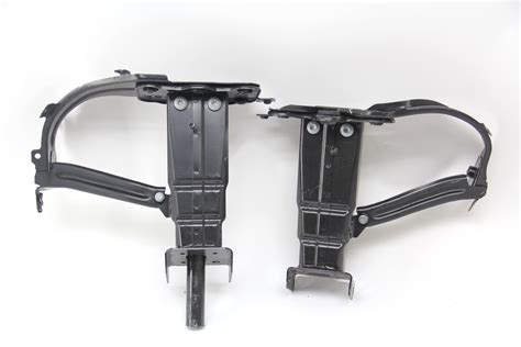 Mercedes Cls Front Bumper Reinforcement Brackets Left Right