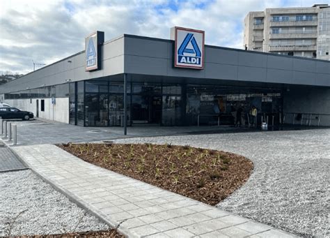 Aldi Abre Em Paredes E Tomar E Fecha O Ano Lojas