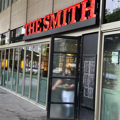 The Smith Lincoln Square Restaurant New York Ny Opentable