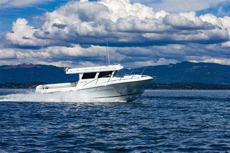 33 Ocean Sport Roamer — Ocean Sport Boats