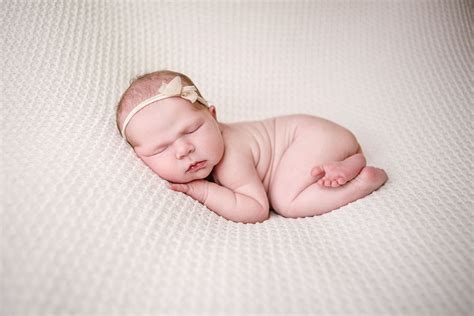 Baby Photography Poses - Baby Viewer