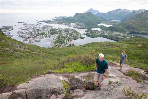 How to Hike Svolvaer Fløya & Djevelporten in the Lofoten Islands ...