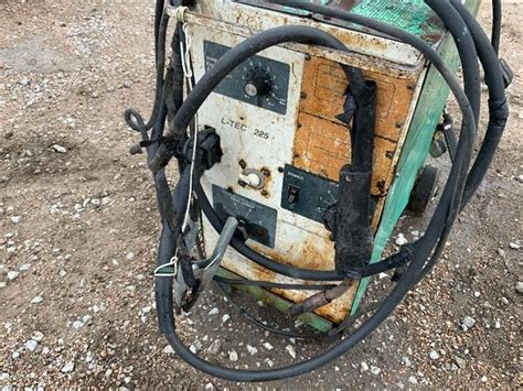 L Tec 225 Wire Feed Welder Bigiron Auctions