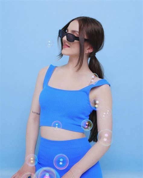 9 Hot Sexy Wiktoria Bochnak Bikini Pics