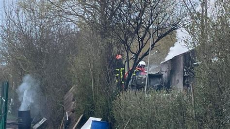 Ardres Leur Maison Prend Feu Alors Quils D M Nagement Guemps