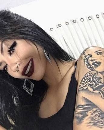 A Marrenta E O Dono Do Morro Personagens Meninas Tatuadas Meninas