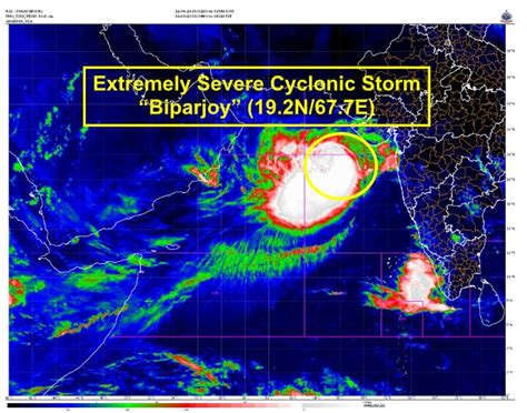 Cyclone Biparjoy Gujarat On Alert 1300 People Evacuated Modi To Hold Review Meeting