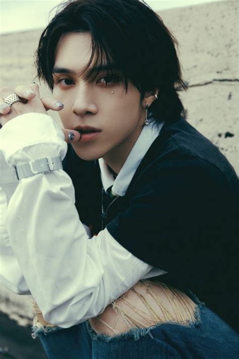 Hendery WayV Profile Updated Kpop Profiles