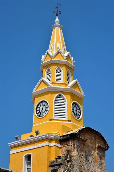 Torre Del Reloj In Old Town Cartagena Colombia Encircle Photos