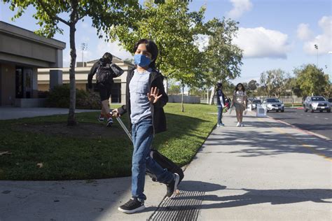 Aliso Viejo middle schoolers step onto campus full-time - CUSD Insider