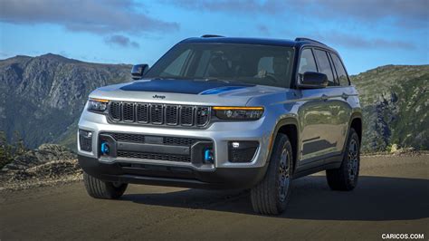 2022 Jeep Grand Cherokee Trailhawk 4xe Front