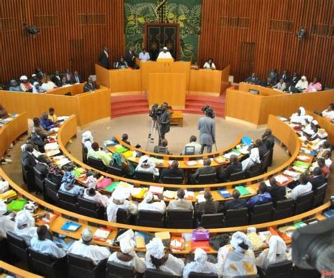 Les députés convoqués en séances plénières lundi et mercredi Sud