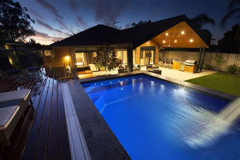 Can Fibreglass Pools Be Installed Above Ground Barrier Reef Pools