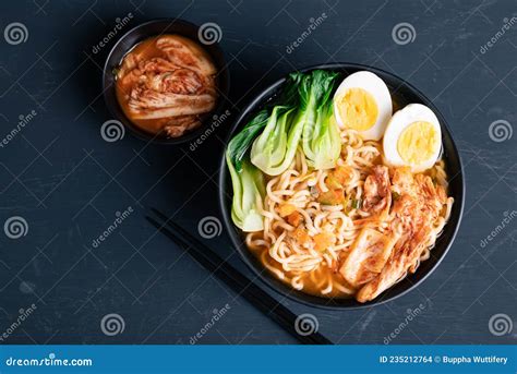 Sopa De Macarr O Instant Neo Picante Coreana Ovo Cozido Bok E