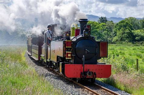 Russell Returns To The Welsh Highland Railway For Centenary