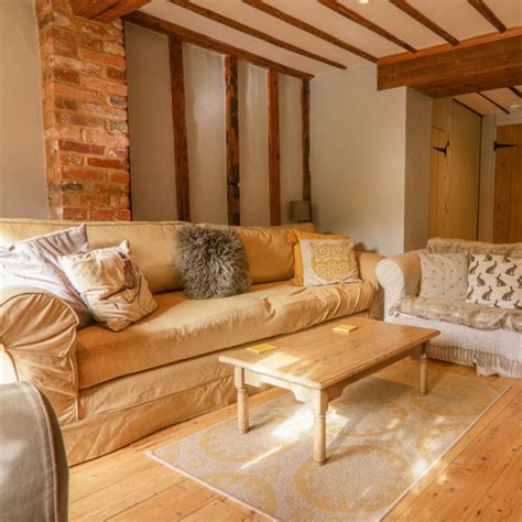 Three Crowns Cottages Self Catering Holidays In Norfolk