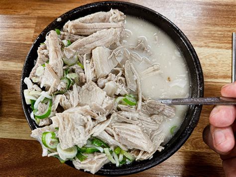 대구 고향돼지국밥 신암동 고기폭탄 돼지국밥 맛집