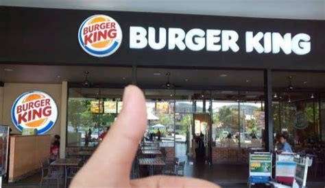 Bantu Pesaing Burger King Minta Pelanggan Pesan Makanan Di Pizza Hut