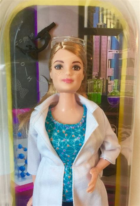 Curvy Barbie Careers Scientist 1847380437