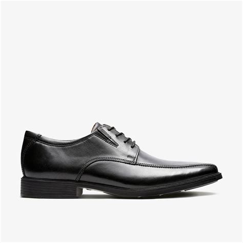 Tilden Walk Derby Schuhe Aus Schwarzem Leder F R Herren Clarks