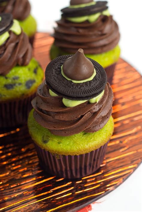 Witch Hat Cupcakes Fun And Easy Halloween Party Treat