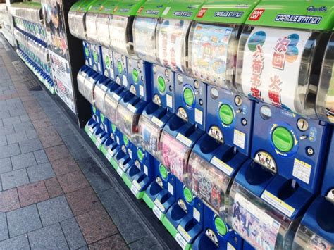 1000円ガチャの正体は？大当たり景品報告や当たる確率と全国設置場所｜タピオカはごはん