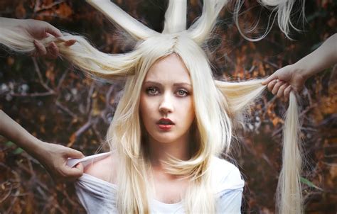 Wallpaper look girl branches hands blonde curls for mobile and desktop section девушки